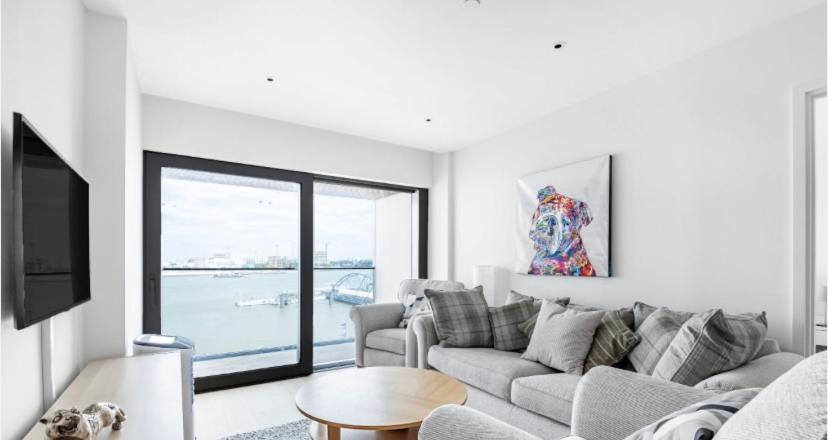 Апартаменты Luxury Near O2 And Canary Wharf *